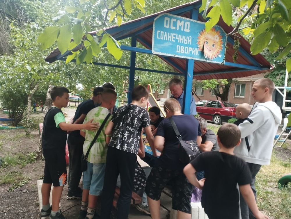 Сергей Литвинов: В Ждановке прошёл праздник к Международному дню соседей