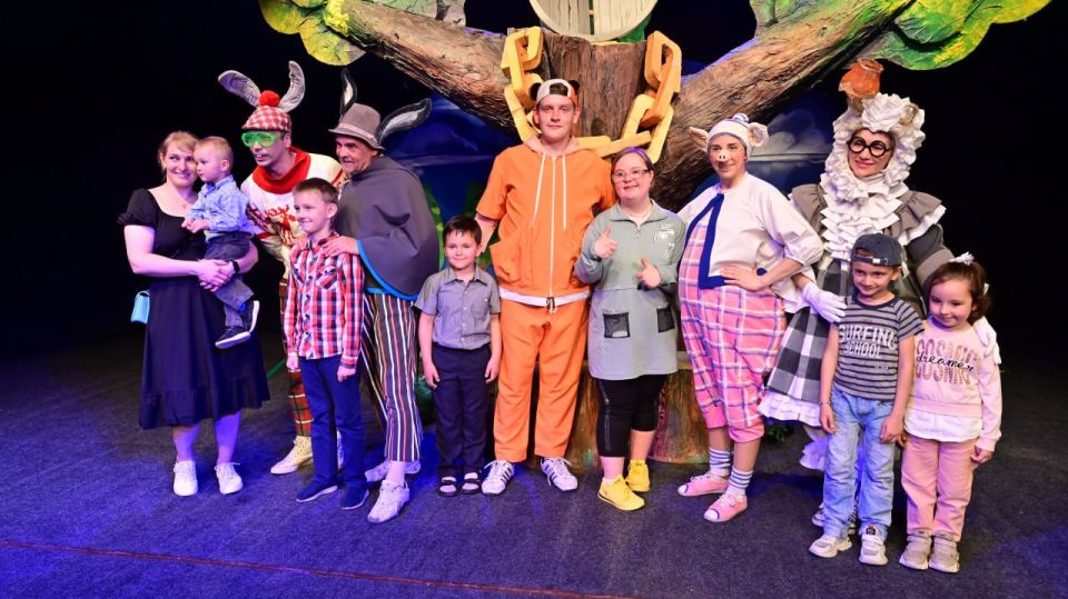    -.                        ...