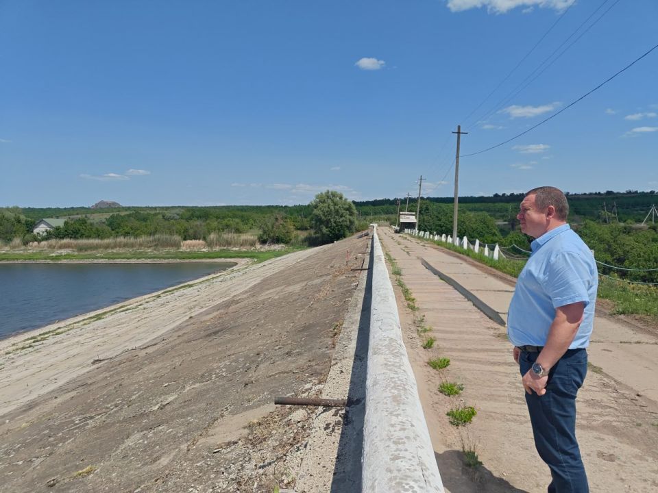Сергей Ермаков: 2 июня посетил Грабовское водохранилище, чтобы проинспектировать текущее наполнение водоёма