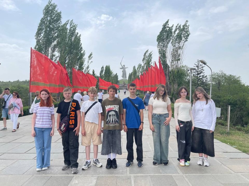В год 80-летия Великой Победы 30.05.2025г. учащиеся 6 - В и 8 – Б классов ГБОУ «СШ №59 Г.О.МАКЕЕВКА» вместе с родителями и под руководством советника по воспитанию Каменяр Е.С. и заместителя директора по УВР, секретаря ППО №...