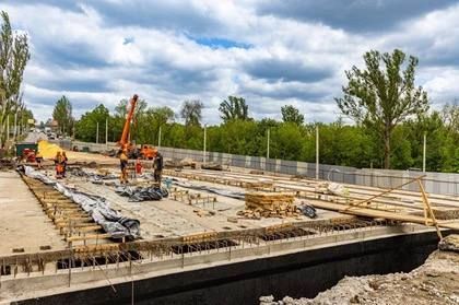 В 2025 году «Мостовик» восстановит четыре автодороги и восемь мостов в ДНР