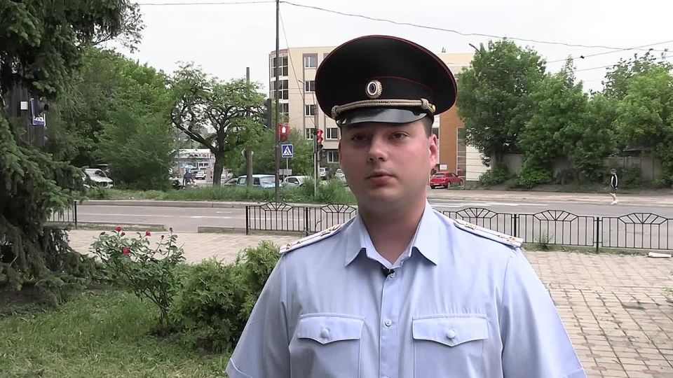Заменить регистрационные документы на машину, госномера и водительские права на российские нужно до конца года
