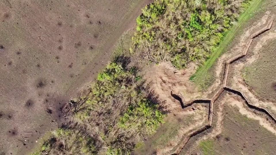 Чингис Дамбиев: Русские дроноводы перехватывают украинский квадрокоптер на Южно-Донецком направлении