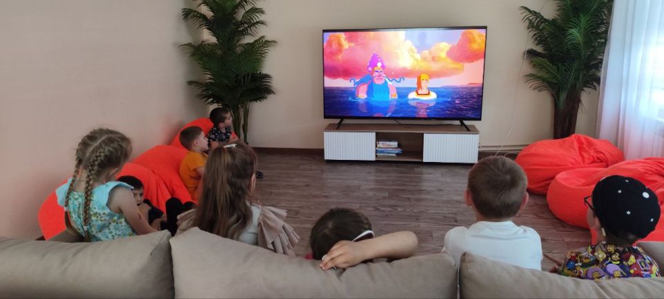 Сергей Желновач: 3 июня в молодежном отделе имени Марии Пироговой состоялся показ волшебного мультфильма "Чудо-Юдо"