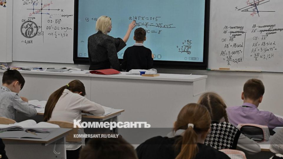 Андрей Крамар: На прошлой неделе мы поздравляли Григория Анатольевича Игнатенко, который стал первым избранным академиком Российской академии наук от ДНР, а сегодня пресса пишет о прорывном образовательном проекте, который...