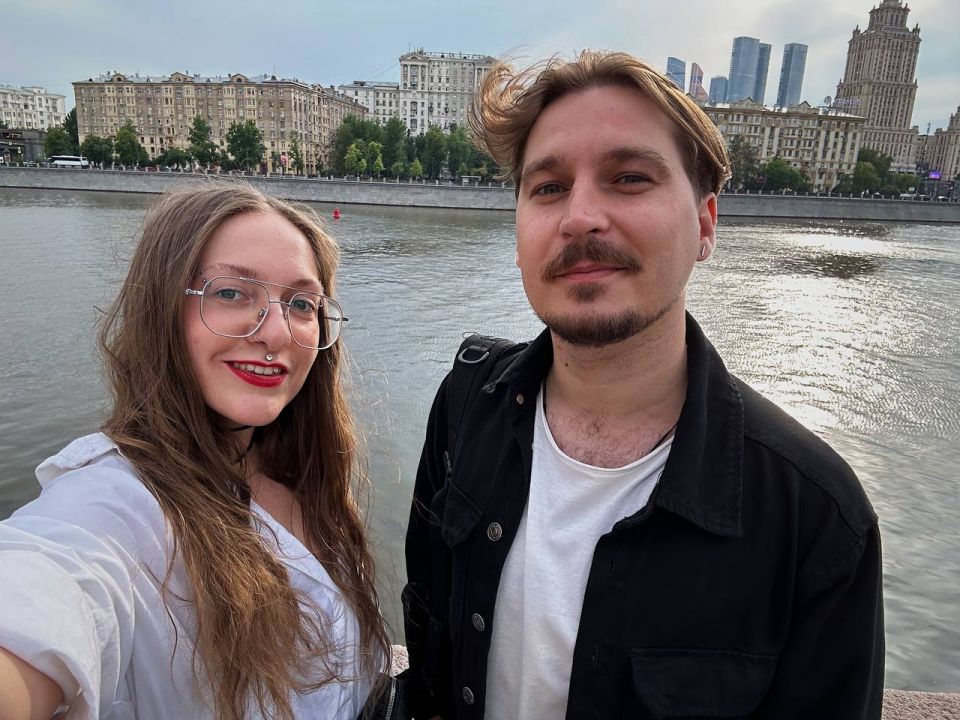 Сегодня трудно сдерживать слёзы