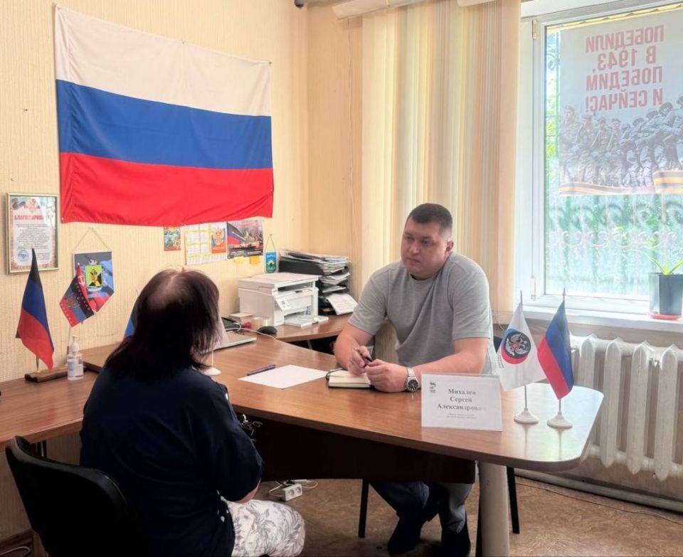 Депутат Народного Совета ДНР ответил на вопросы ждановцев