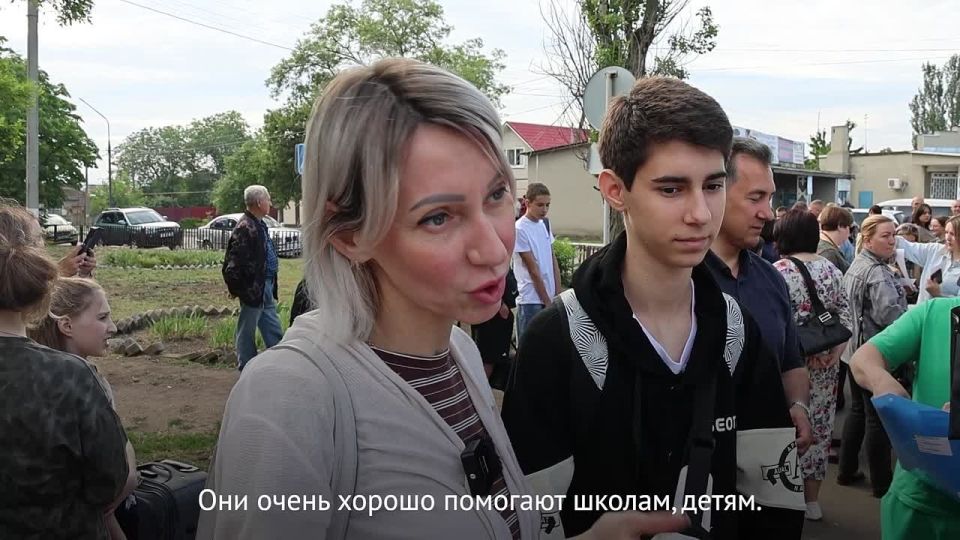 Родители и дети Старобешевского округа поблагодарили Забайкалье за возможность провести каникулы на Черном море