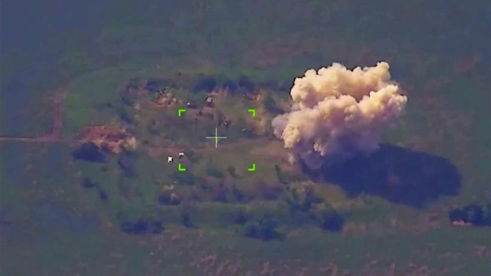 На Южно-Донецком направлении российские танкисты поразили вражеский опорный пункт