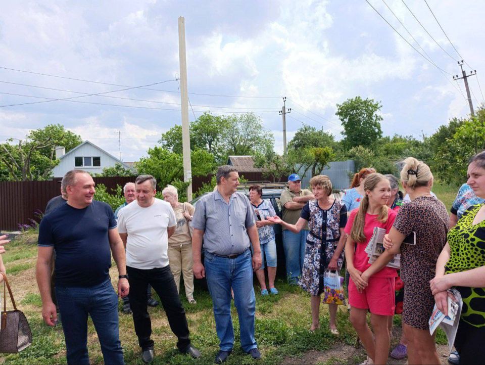 Михаил Меренков: Сегодня в Буденновском районе прошли встречи с населением на территории микрорайонов «Красный городок» и «Зеленый»