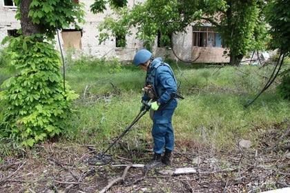 В освобожденных населенных пунктах ДНР начались разбор завалов и разминирование
