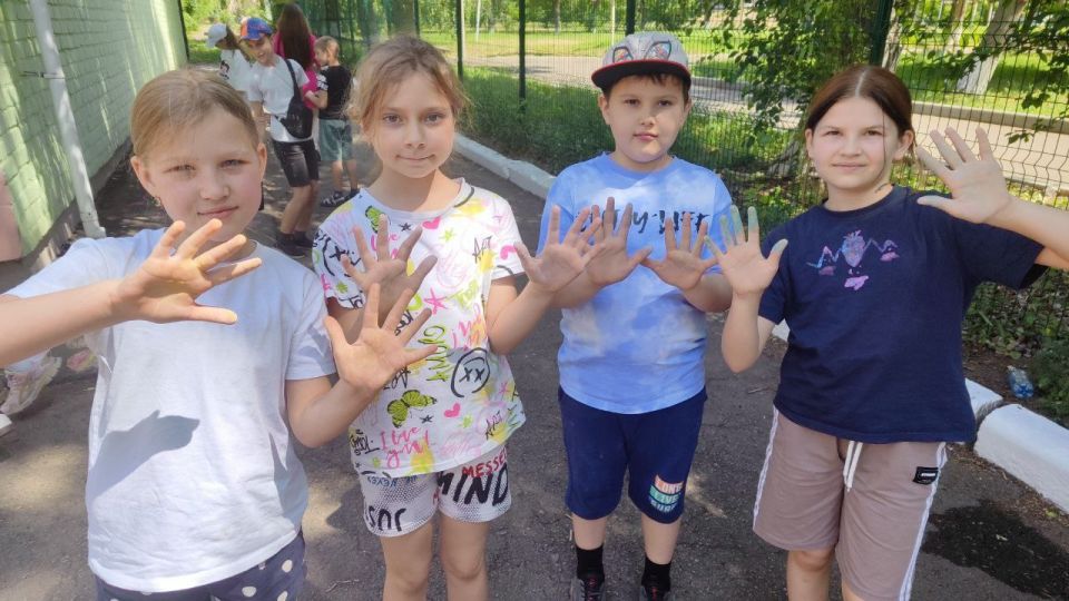 Для детей из школьных лагерей Кировского провели ряд мероприятий