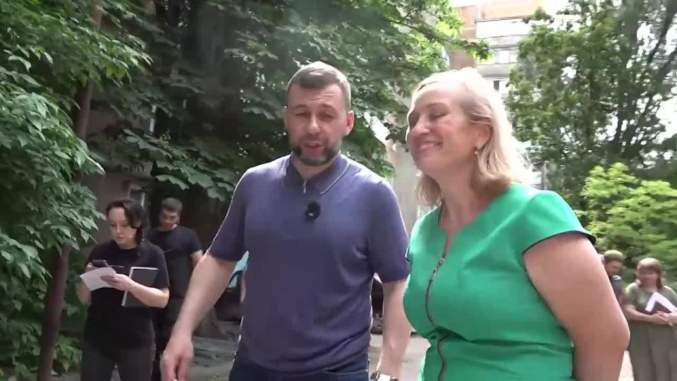Денис Пушилин: Во время рабочего выезда в Петровский район Донецка с Главой Минстроя России Иреком Файзуллиным познакомились с будущим строителем Дмитрием, выпускником гимназии № 107 Донецка