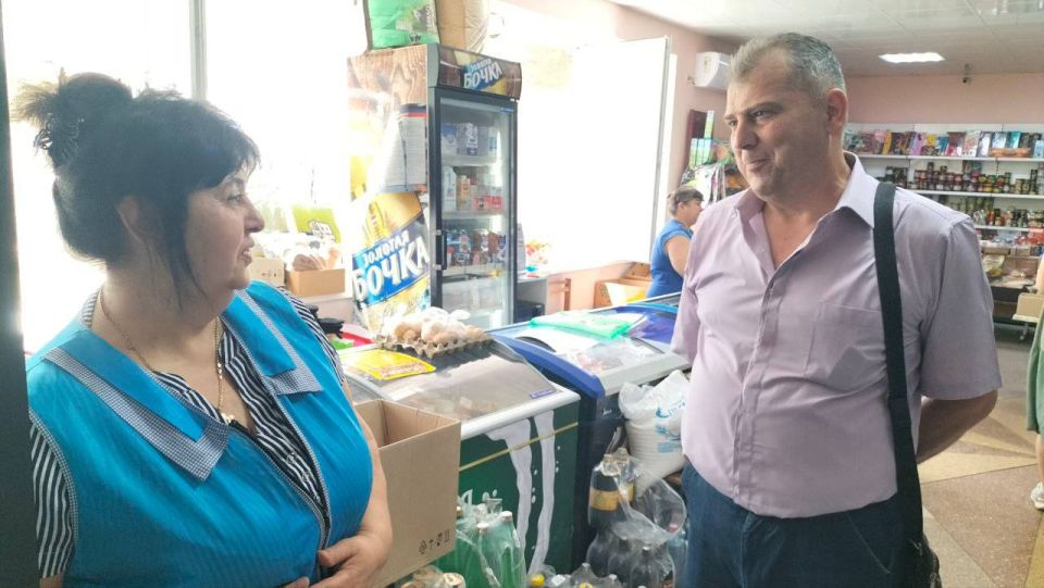 Народным контролем совместно с председателем Волновахского МС, депутатом от фракции «Единая Россия» Таймуразом Арсоевым был проведен рейд в н.п. Привольное Волновахского м.о