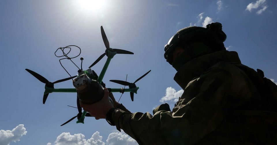 Кадры уничтожения гексакоптеров ВСУ "Баба-яга" на шахтерском направлении в ДНР