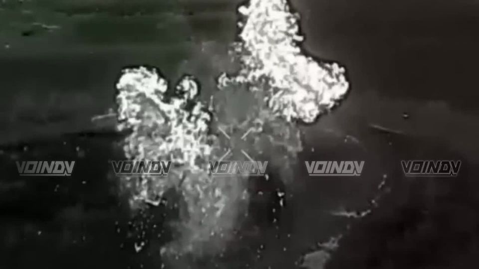 Операторы БпЛА 14 отдельной гвардейской бригады спецназа группировки "Восток" уничтожили вражеские дроны противника на Шахтерском направлении