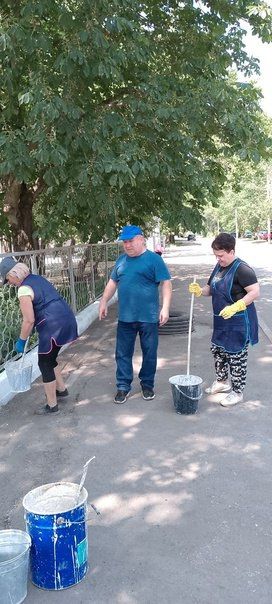 В Амвросиевке провели субботник