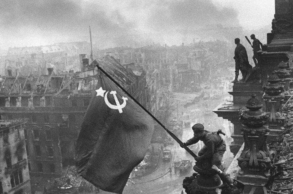 Историк: Память о Великой Победе предохраняет мир от глобального конфликта