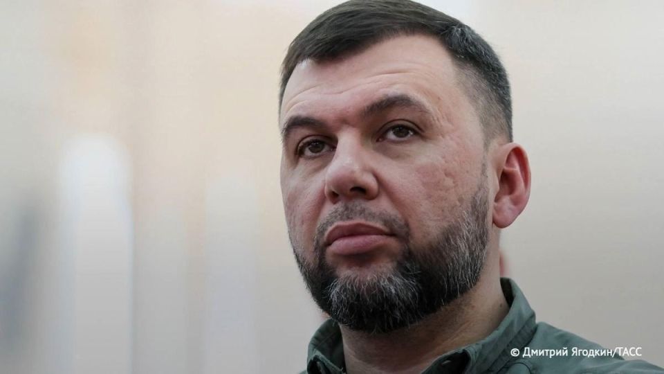 Подразделения ВС РФ, продвигаясь на краснолиманском и красноармейском направлениях, улучшают свои позиции и перерезают логистику ВСУ, сообщил Пушилин