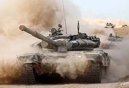 Российские танки вышли на западную границу ДНР