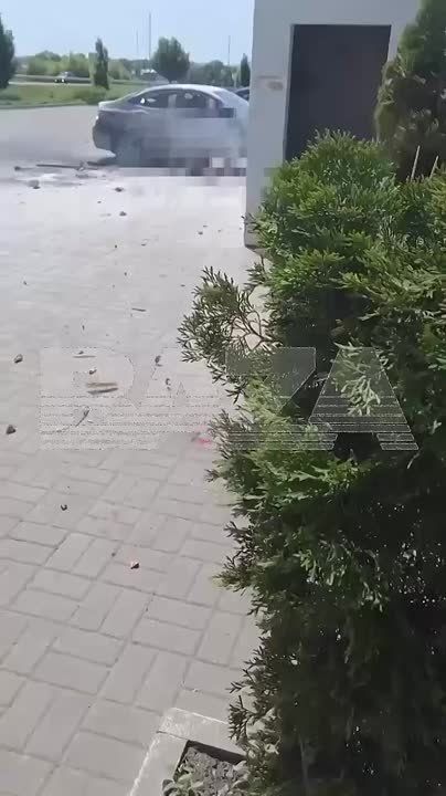 Беспилотники атаковали магазин «Пятерочка» в селе Никольское Белгородской области