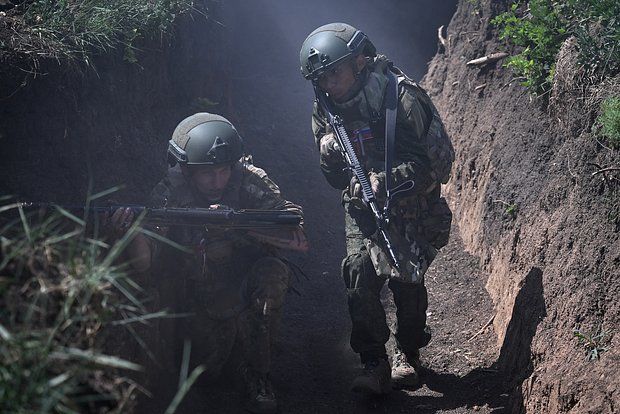 Военный эксперт Шаландин: ВС РФ берут под контроль 14 километров в сутки