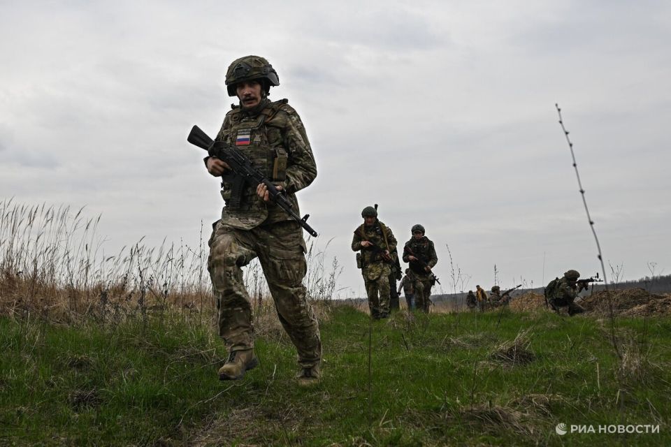Российские войска закрепились в селе Комар на западе ДНР, заявил Рогов
