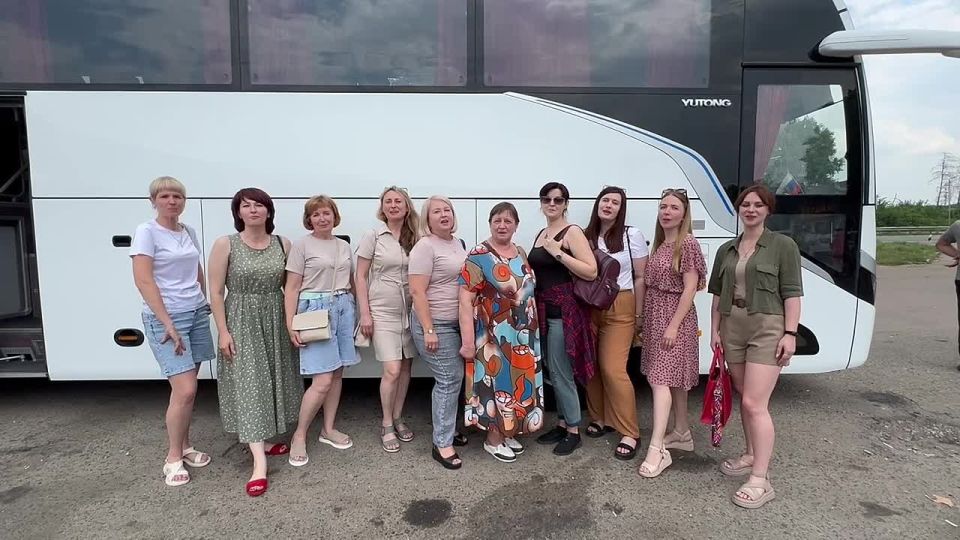 Классные руководители из Донецкой Народной Республики отправляются в Севастополь на региональный этап Форума