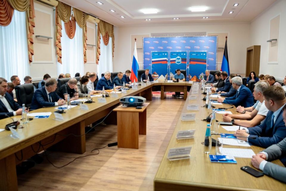 В ДНР состоялось первое заседание Конфедерации промышленников и предпринимателей