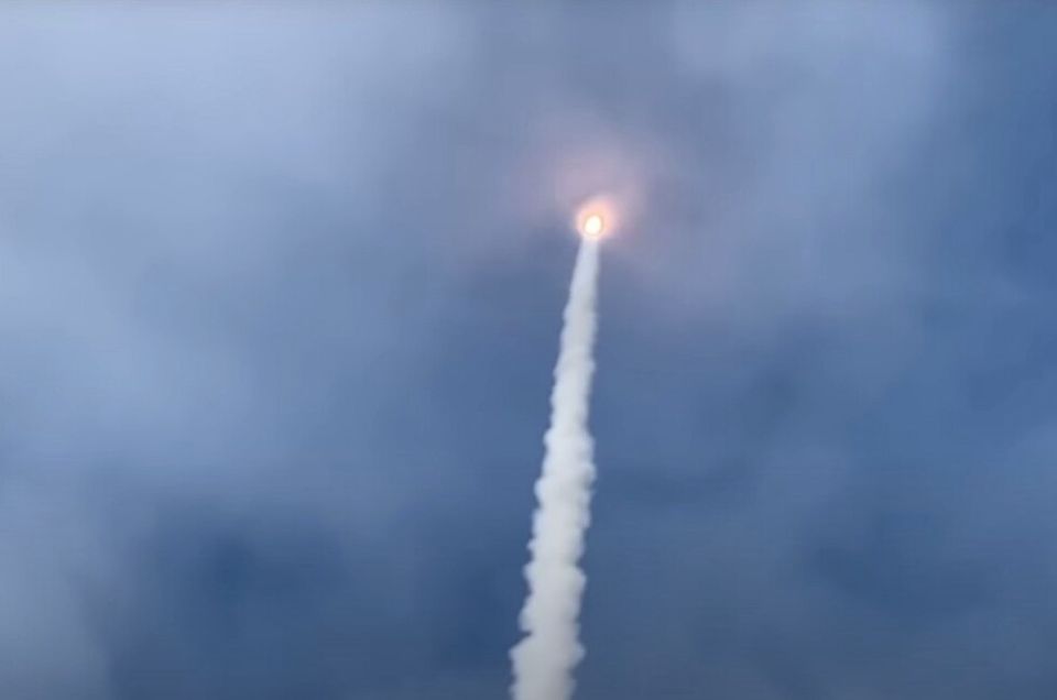 Огненный апокалипсис: ВС РФ ночью поразили военные объекты в Киеве