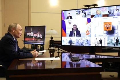 Путин по видеосвязи открыл в Донецке лабораторию по контролю качества лекарств