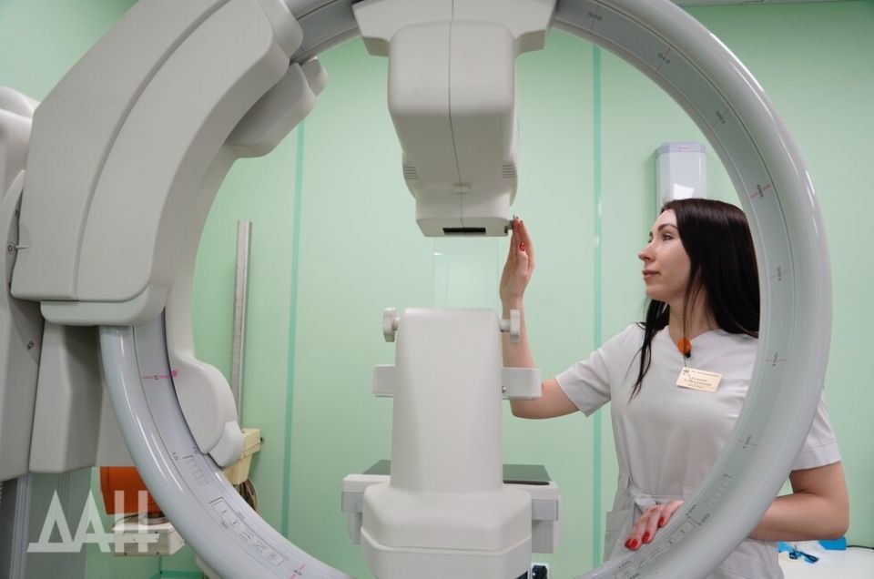 Почти 300 медобъектов построено в Донбассе и Новороссии с 2022 года — Путин