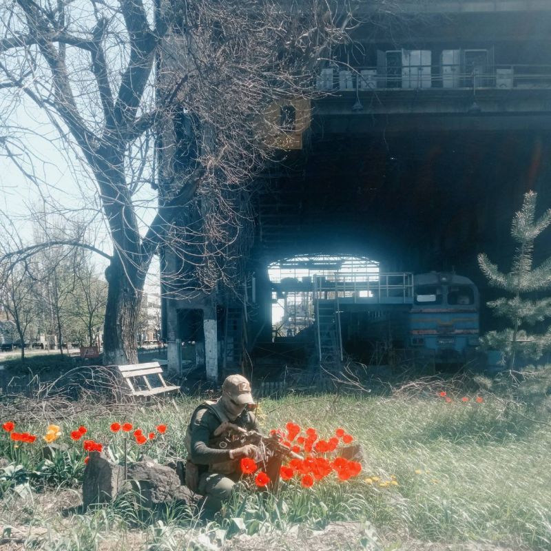 Познакомились с командиром родом из Таджикистана