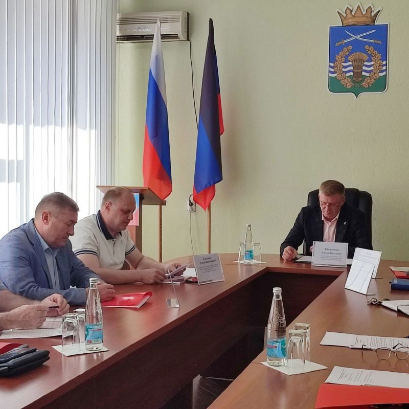 Сергей Юзвинкевич: Сегодня дал старт работе Общественного совета муниципального образования Володарский муниципальный округ