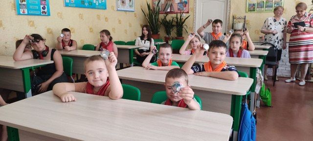 Сегодня, 11.06.2025 г., в ГБОУ «СШ 11 Г.О. МАКЕЕВКА» состоялся историко-патриотический классный час на тему «История России в великих святых» в рамках проекта «Мир возможностей», в котором приняла участие Репунова Татьяна...