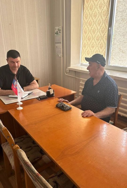 Роман Конев: Состоялся приём граждан депутатом Горловского городского совета Донецкой Народной Республики первого созыва Алексеем Костиным