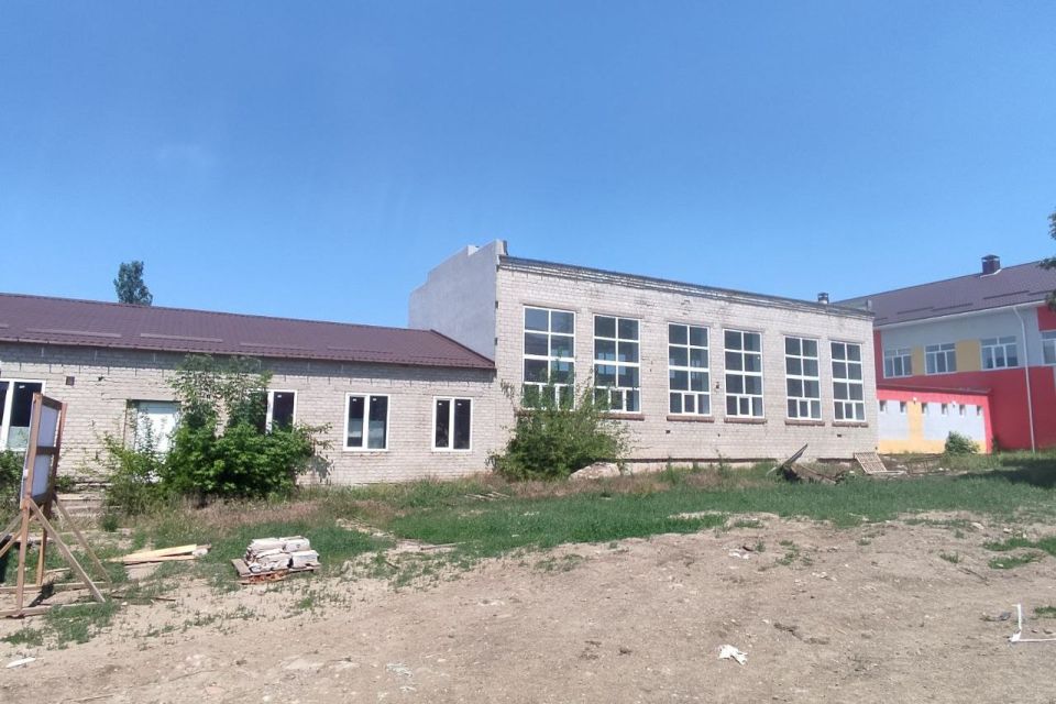 Липецкие строители продолжают восстанавливать Володарскую школу в ДНР