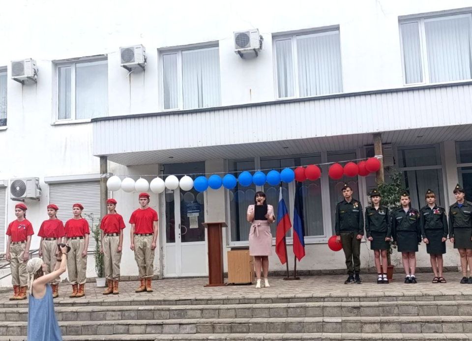 В Ждановке прошла тематическая программа ко Дню России «Гордость моя, Россия!»