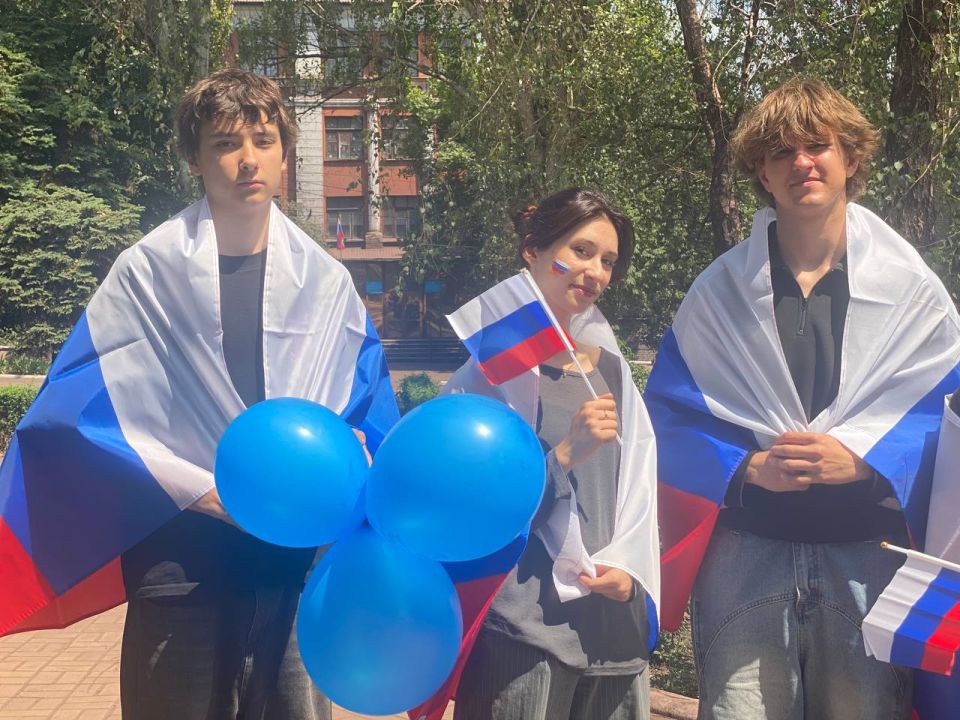 Игорь Мартынов: Акция «Российский триколор»