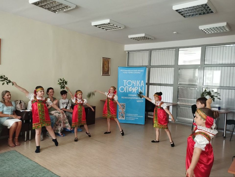 10 июня, накануне празднования Дня России в Донецке состоялась дружественная встреча с ветеранами и военнослужащими нашей армии при поддержке организации Донецкого РО "Боевое братство" и Фонда "Защитники Отечества" ДНР