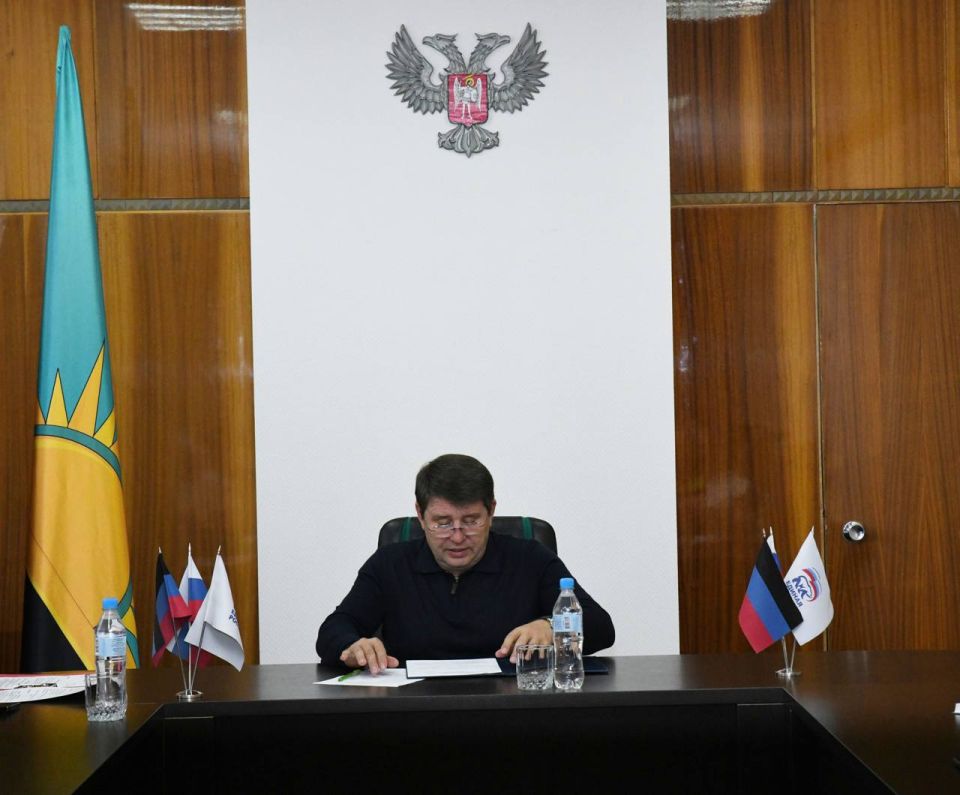 В Макеевке вчера прошло заседание политсовета Всероссийской политической партии «ЕДИНАЯ РОССИЯ»