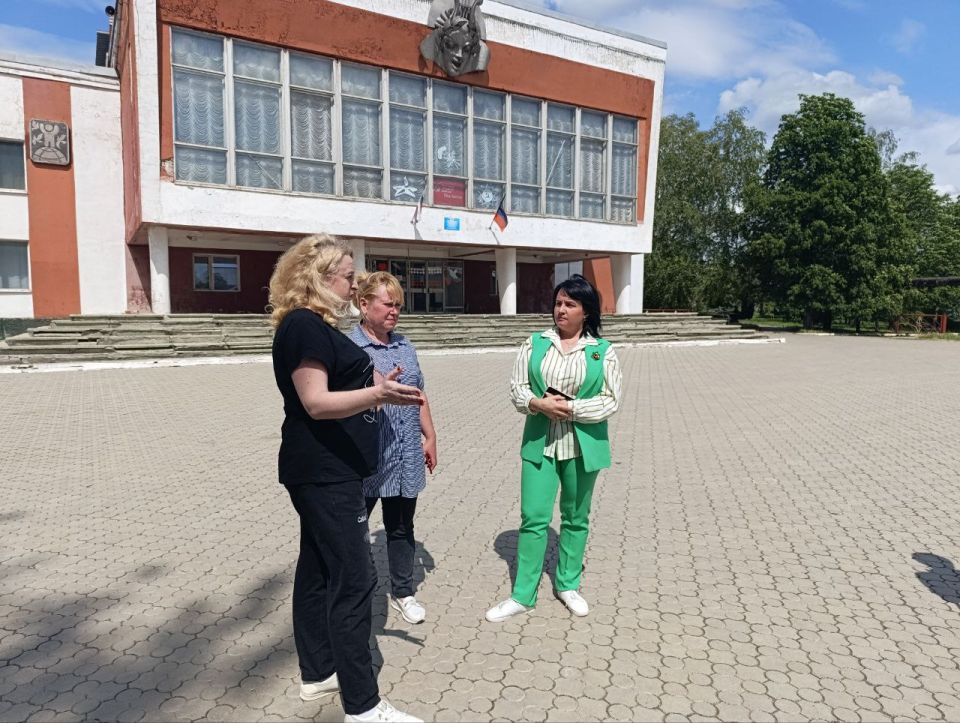 Встреча с трудовым коллективом Донского центра культуры и досуга