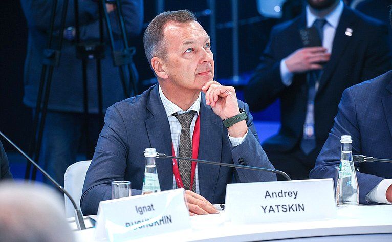 �. �����: ������������ ��������� ������ �� ���������� ����� �������� � �������� ���� ��