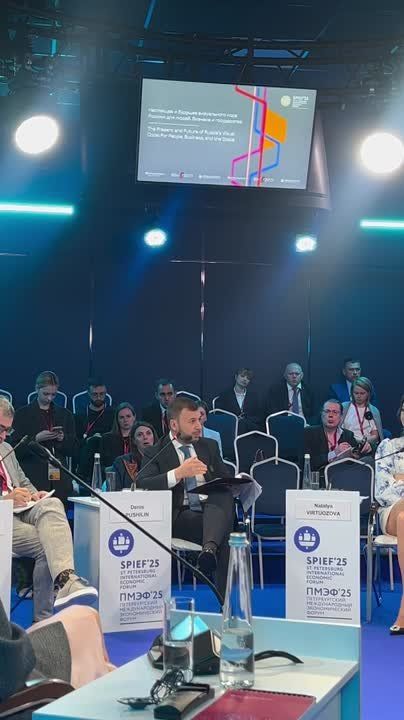 Игорь Лызов: Молодёжь предложила высаживать красные клёны на местах гибели жителей