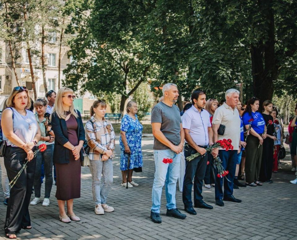 В Ждановке прошло памятное мероприятие, посвященное Дню памяти и скорби