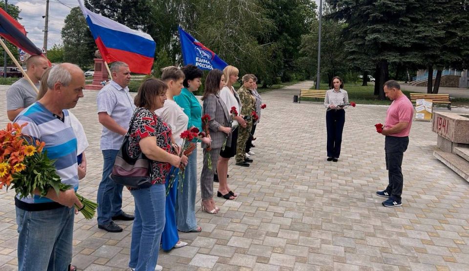 �������, ����� � 12:15, �� ������� ����� � ���������� ������ ���������� ������