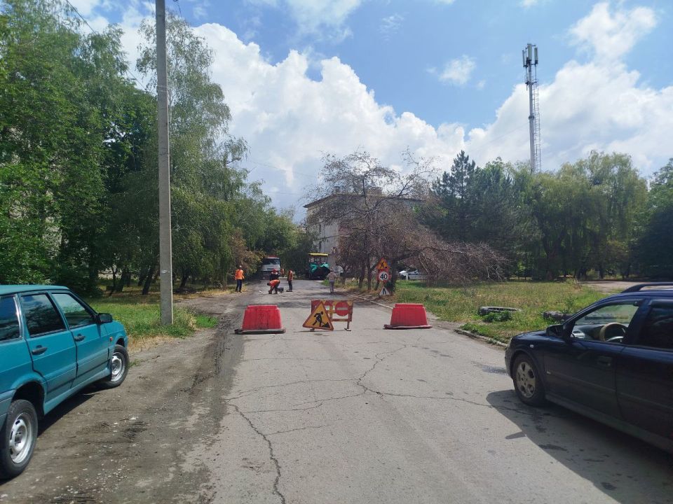 Игорь Лызов: Вниманию автовладельцев!. В связи с проведением ремонтных работ в мкрн «Черемушки», движение автотранспорта затруднено: