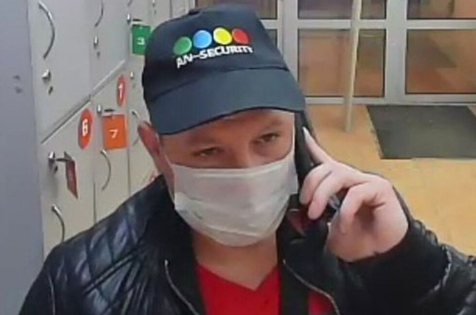 У старушки из Горловки украли банковскую карту и сняли с нее 755 тыс. рублей