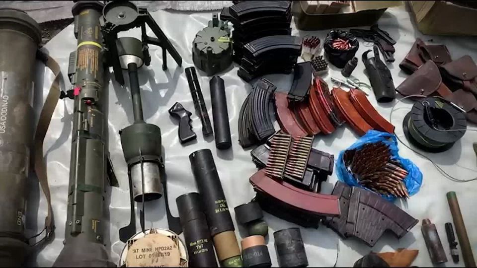 Заминированный схрон ВСУ обнаружили сотрудники УФСБ России по ДНР