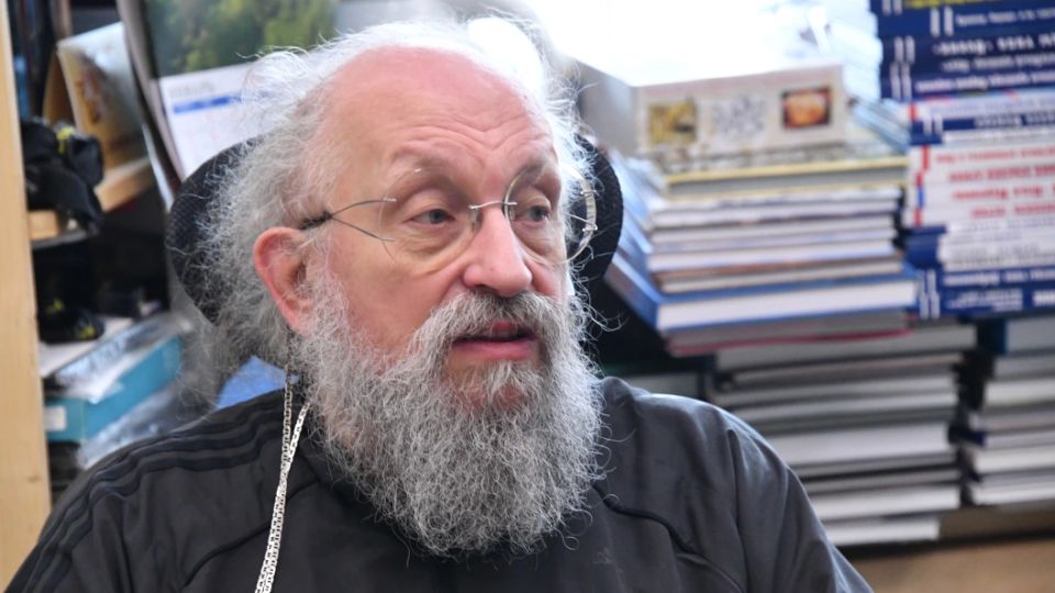 "Украинский язык никому особо не нужен": Вассерман объяснил отказ от "мовы" в школах